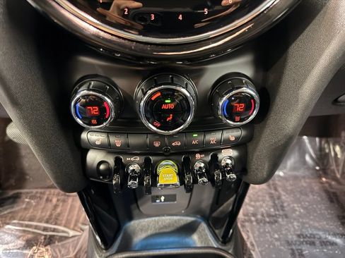 Used 2024 MINI Cooper SE FWD image 17