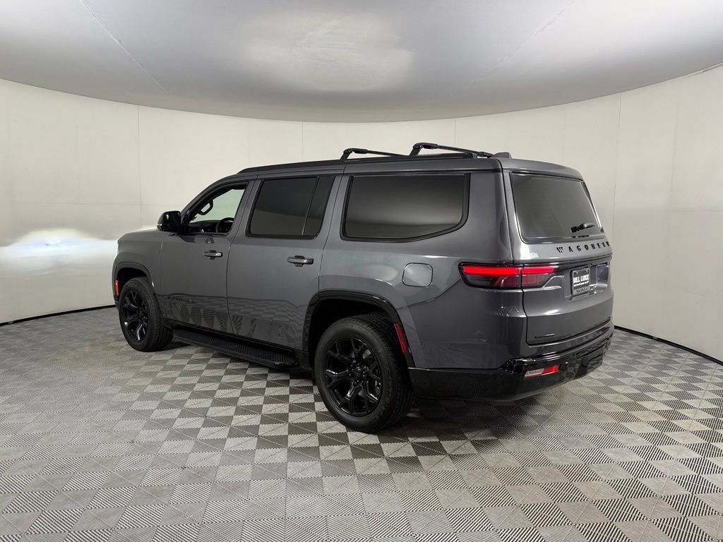 Used 2023 Jeep Wagoneer Series II AWD/4WD image 9