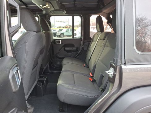Used 2021 Jeep Wrangler Unlimited Sport image 12