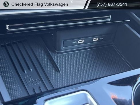 New 2026 Volkswagen Atlas SE image 42