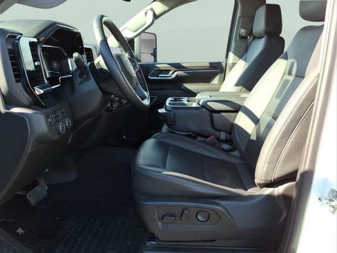 Used 2024 Chevrolet Silverado 2500 LTZ image 19