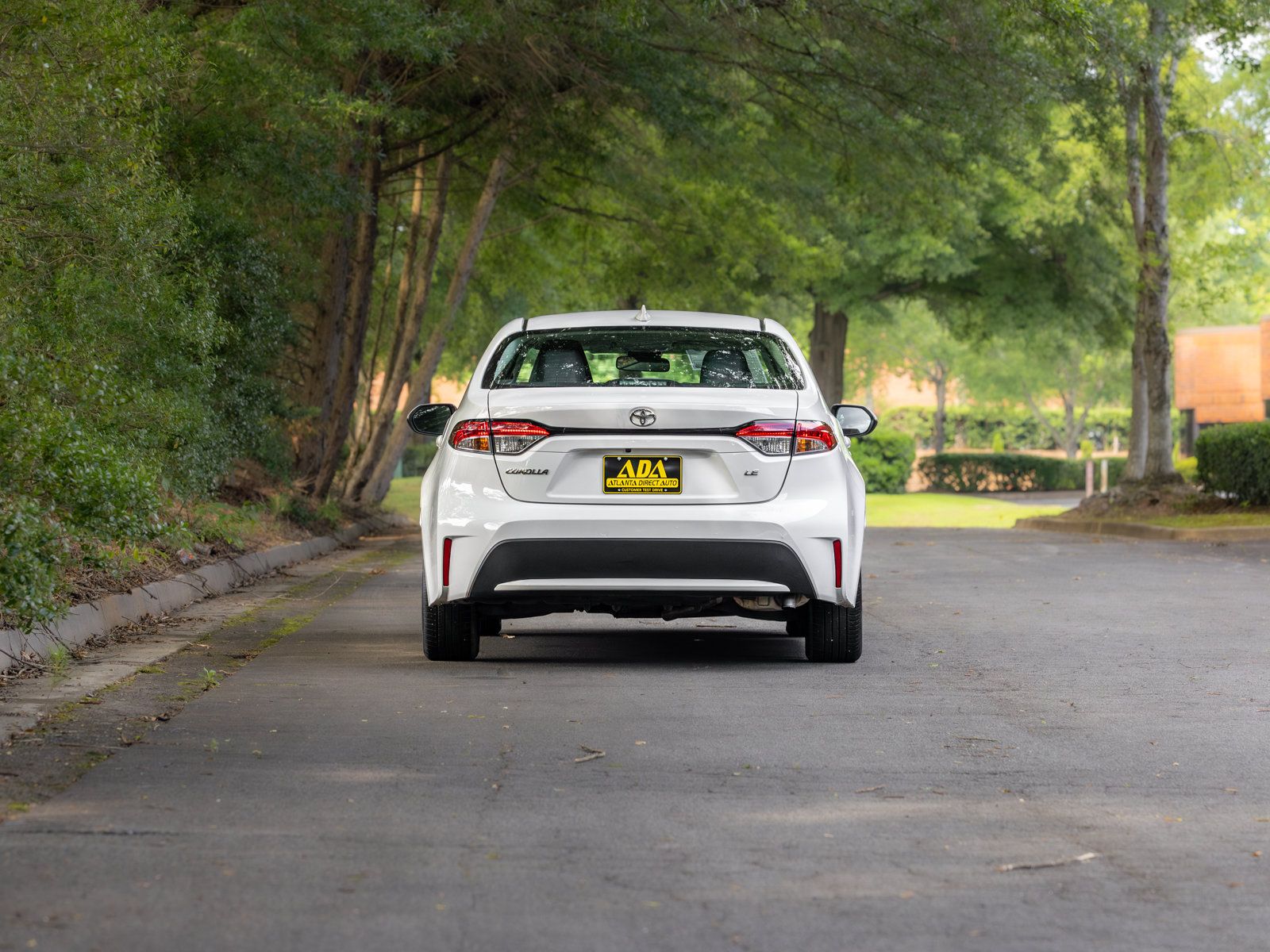 Used 2021 Toyota Corolla LE FWD image 36