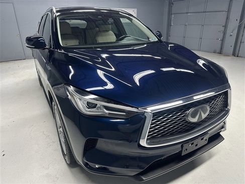 Used 2019 INFINITI QX50 Essential w/ Premium Heat Package AWD/4WD image 9