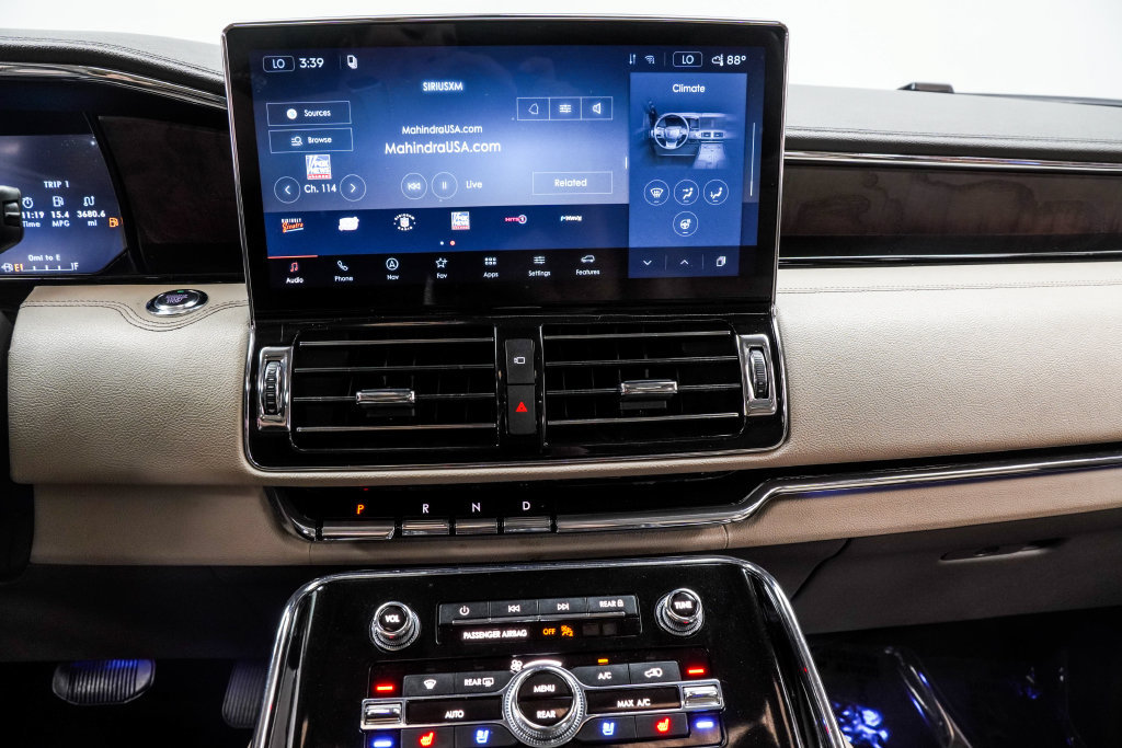 Used 2022 Lincoln Navigator Reserve AWD/4WD image 29
