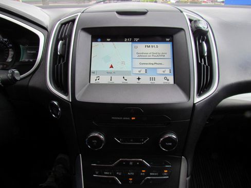 Used 2017 Ford Edge SEL w/ Equipment Group 201A FWD image 34