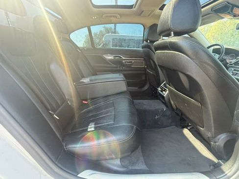 Used 2019 BMW 740i 740i image 15