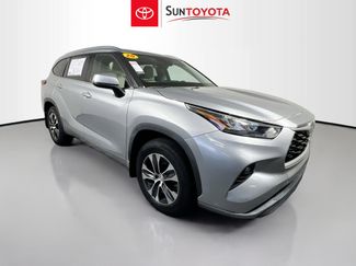 Used 2020 Toyota Highlander XLE video 1