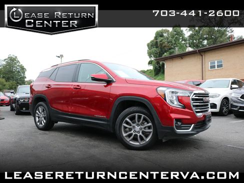 Used 2022 GMC Terrain SLT image 1