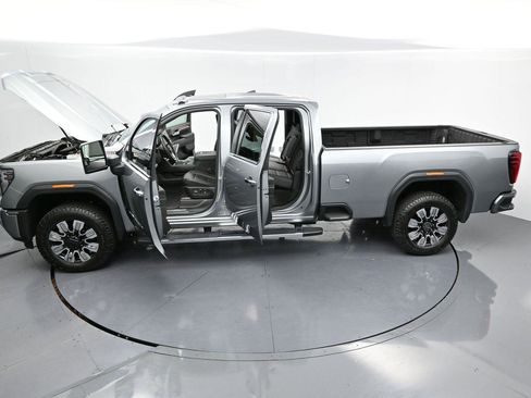 Used 2024 GMC Sierra 2500 Denali w/ Denali Reserve Package image 45