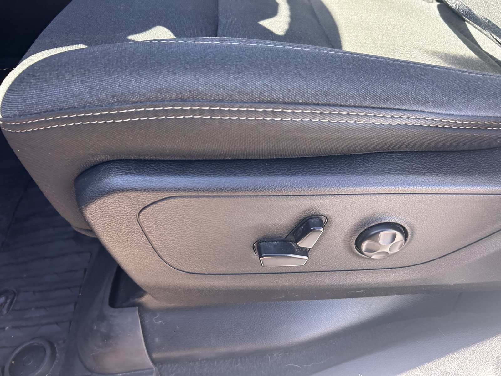 Used 2019 RAM 1500 Big Horn AWD/4WD image 15