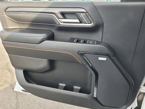 Used 2024 GMC Sierra 2500 AT4 image 26