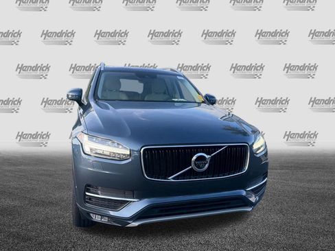 Used 2018 Volvo XC90 T5 Momentum w/ Convenience Package FWD image 3