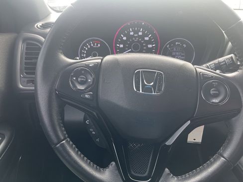 Used 2019 Honda HR-V Sport image 16