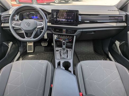 Certified 2026 Volkswagen Jetta SE FWD image 16