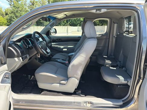 Used 2013 Toyota Tacoma 2WD Access Cab w/ Convenience Pkg image 13