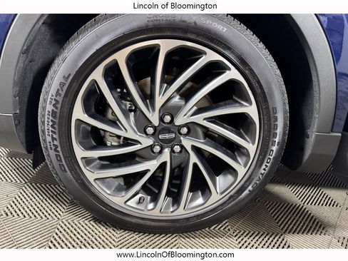 Used 2019 Lincoln Nautilus Reserve AWD/4WD image 22