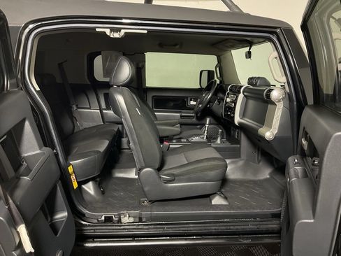 Used 2007 Toyota FJ Cruiser 4WD image 28