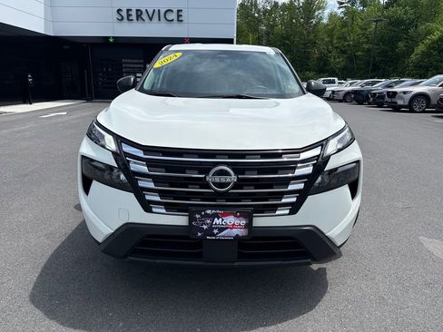 Used 2024 Nissan Rogue S AWD/4WD image 8