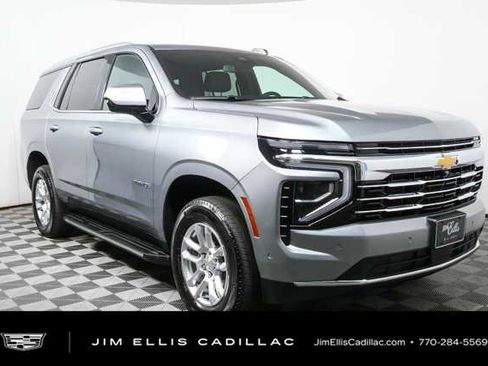 Used 2025 Chevrolet Tahoe LT AWD/4WD image 1