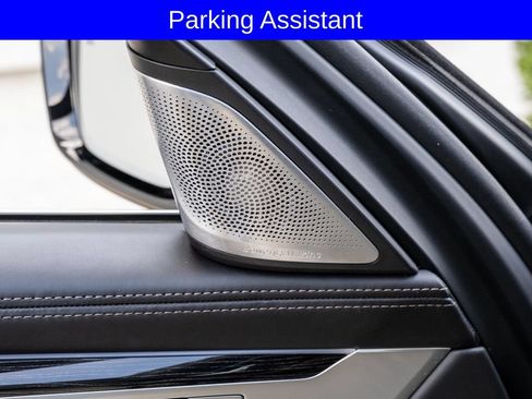 Used 2019 BMW 750i w/ Executive Package RWD image 12