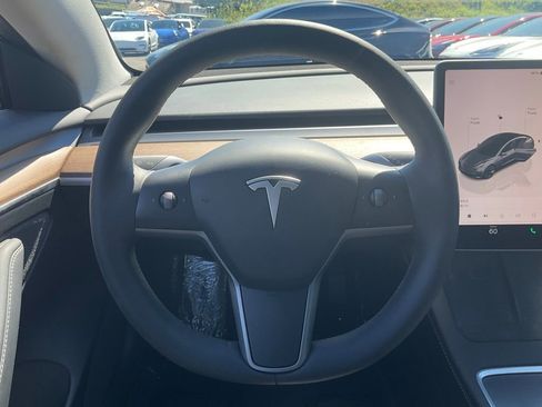 Used 2023 Tesla Model 3 Standard Range image 38