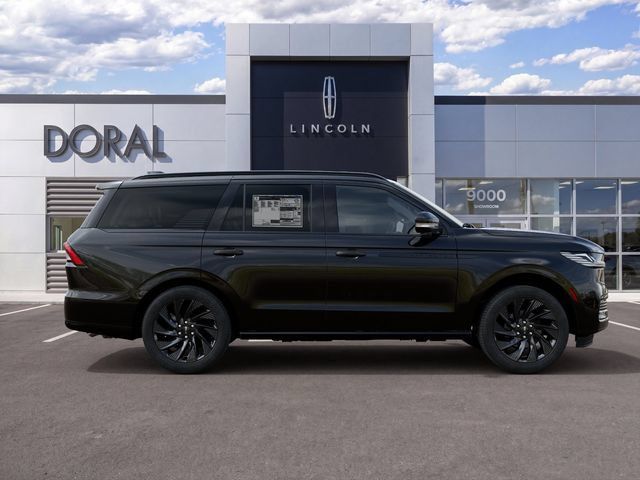 New 2027 Lincoln Navigator Reserve w/ Jet Appearance Package AWD/4WD image 5