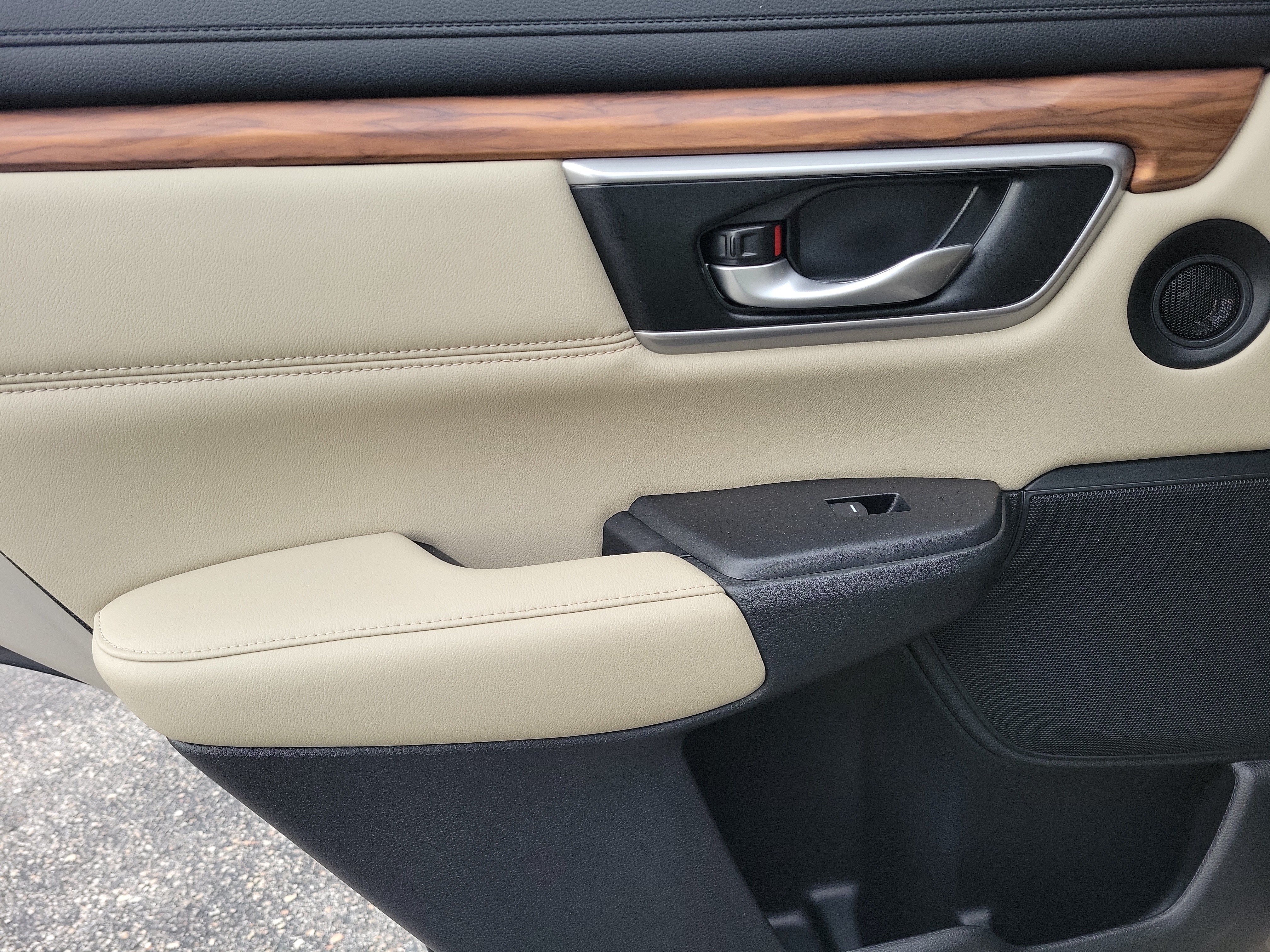 Used 2019 Honda CR-V EX-L image 16