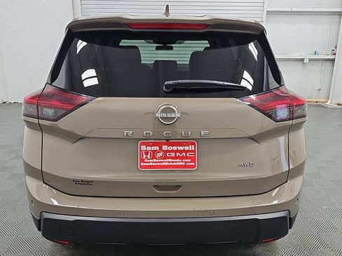 Used 2025 Nissan Rogue SV AWD/4WD image 8