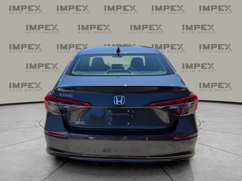 Used 2024 Honda Civic EX image 4