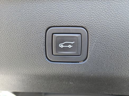 Used 2024 Chevrolet Suburban RST w/ Luxury Package image 22