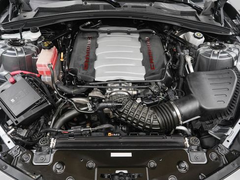 Used 2019 Chevrolet Camaro SS RWD image 31