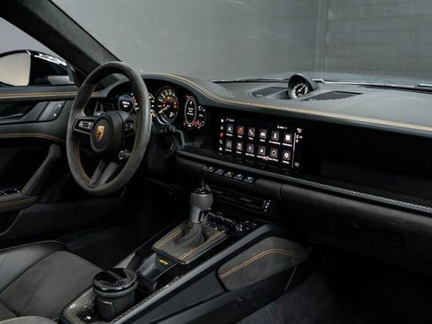 Used 2022 Porsche 911 GT3 RWD image 16