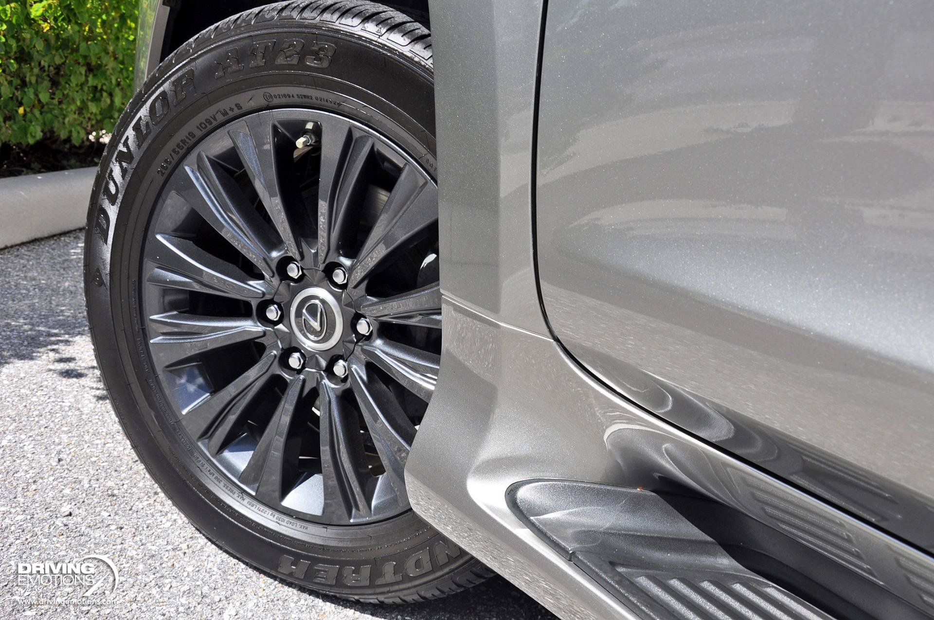 Used 2023 Lexus GX 460 Luxury w/ Sport Design Package AWD/4WD image 33