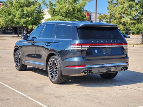 Used 2023 Lincoln Aviator Black Label w/ Class IV Trailer Tow Package AWD/4WD image 7