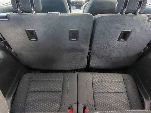 Used 2018 GMC Acadia SLE w/ Driver Alert Package I image 15