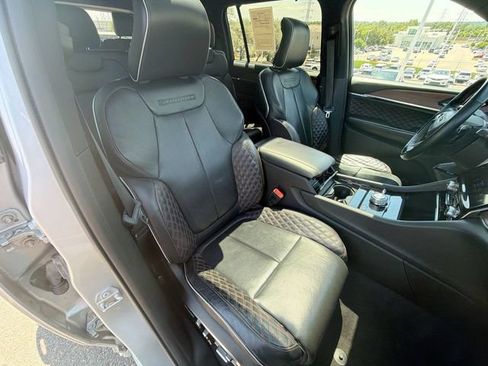 Used 2021 Jeep Grand Cherokee L Summit w/ Luxury Tech Group V AWD/4WD image 36