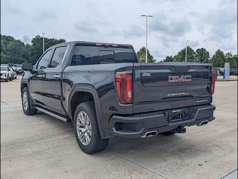 Used 2024 GMC Sierra 1500 Denali w/ Technology Package AWD/4WD image 8