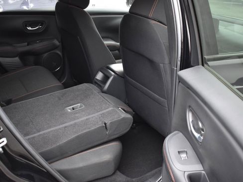Used 2025 Honda HR-V Sport image 15