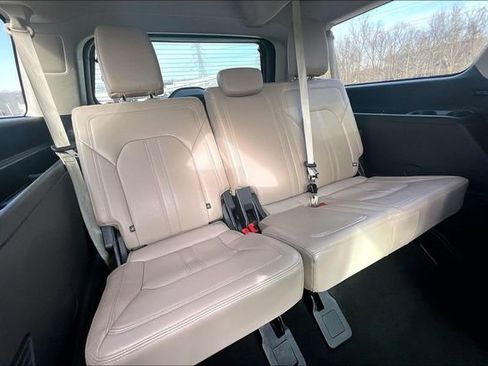 Used 2024 Ford Expedition Max Limited image 28