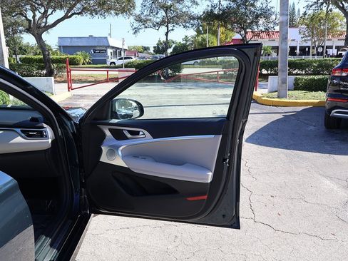 Used 2023 Genesis G70 3.3T w/ Sport Advanced Package image 27