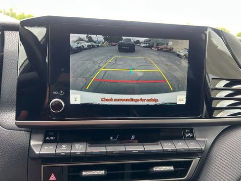 Certified 2025 Toyota Camry SE FWD image 21