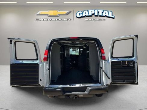 New 2026 Chevrolet Express 2500 RWD image 17