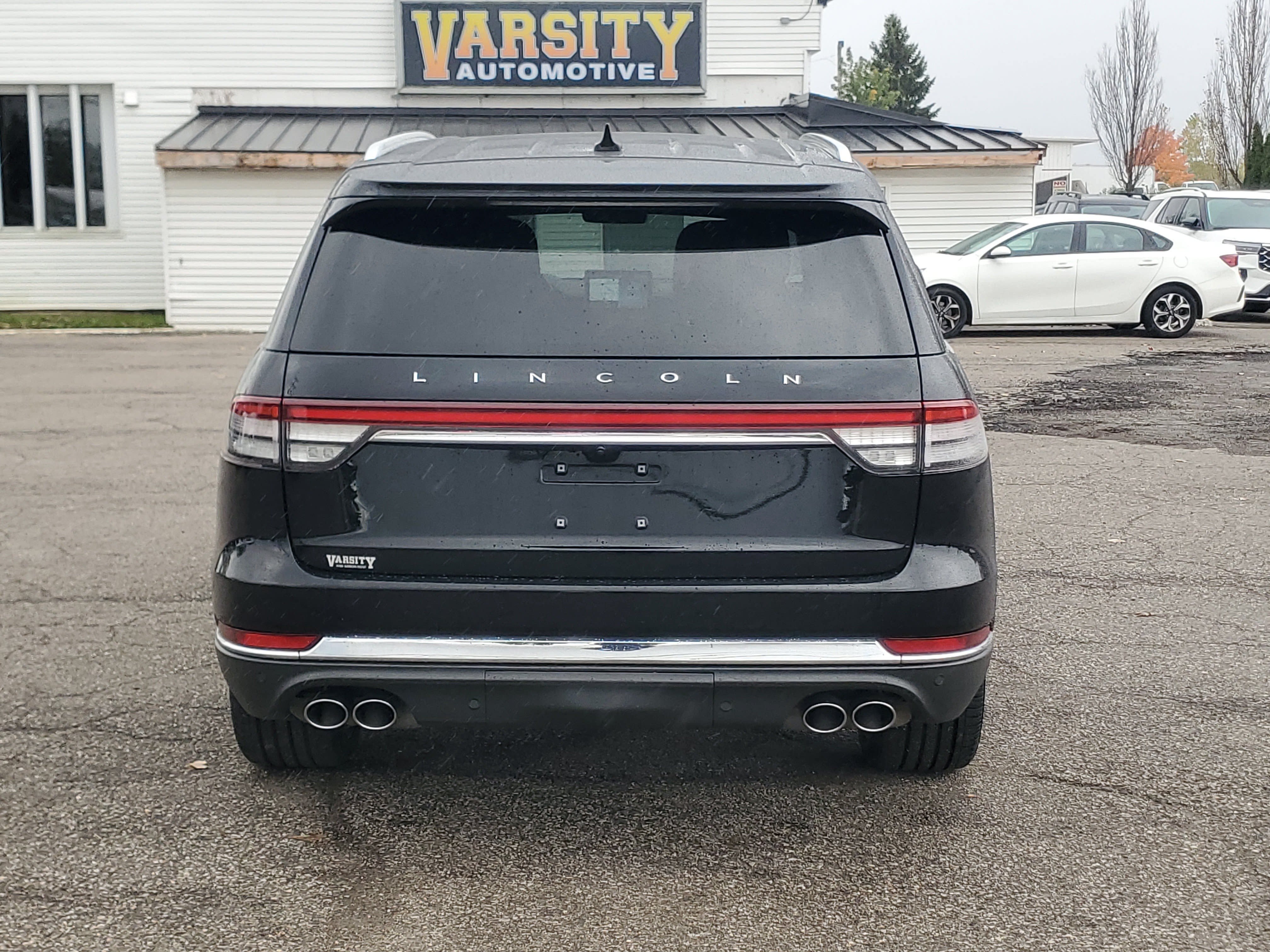 Certified 2023 Lincoln Aviator Reserve w/ Equipment Group 201A AWD/4WD image 5