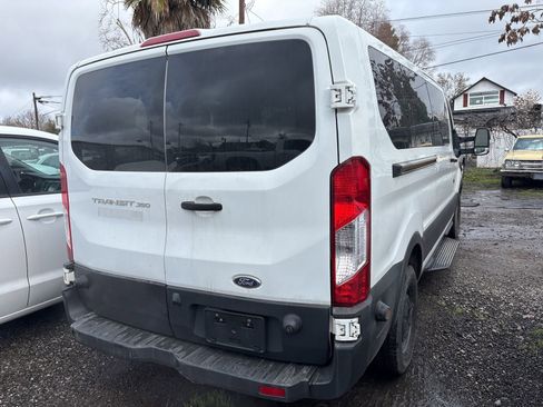 Used 2017 Ford Transit 350 XL image 4