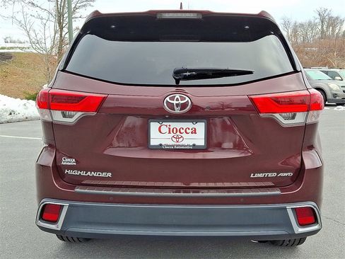 Used 2019 Toyota Highlander Limited image 8