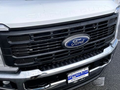 Certified 2023 Ford F350 XL w/ 360-Degree Camera Package image 35