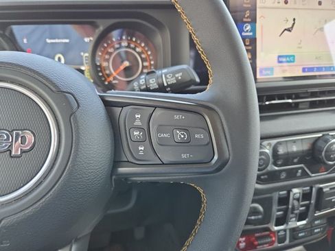 Used 2024 Jeep Wrangler Unlimited Sport AWD/4WD image 20