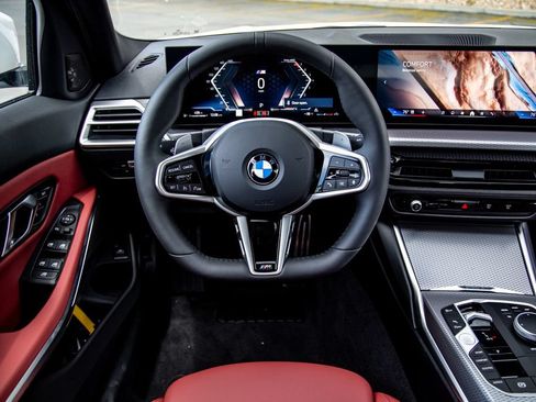 New 2026 BMW 330i xDrive Sedan w/ M Sport Package AWD/4WD image 10