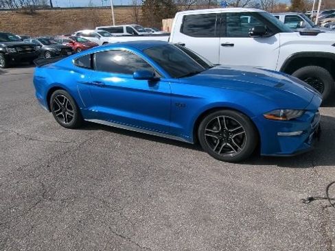 Used 2019 Ford Mustang GT image 4