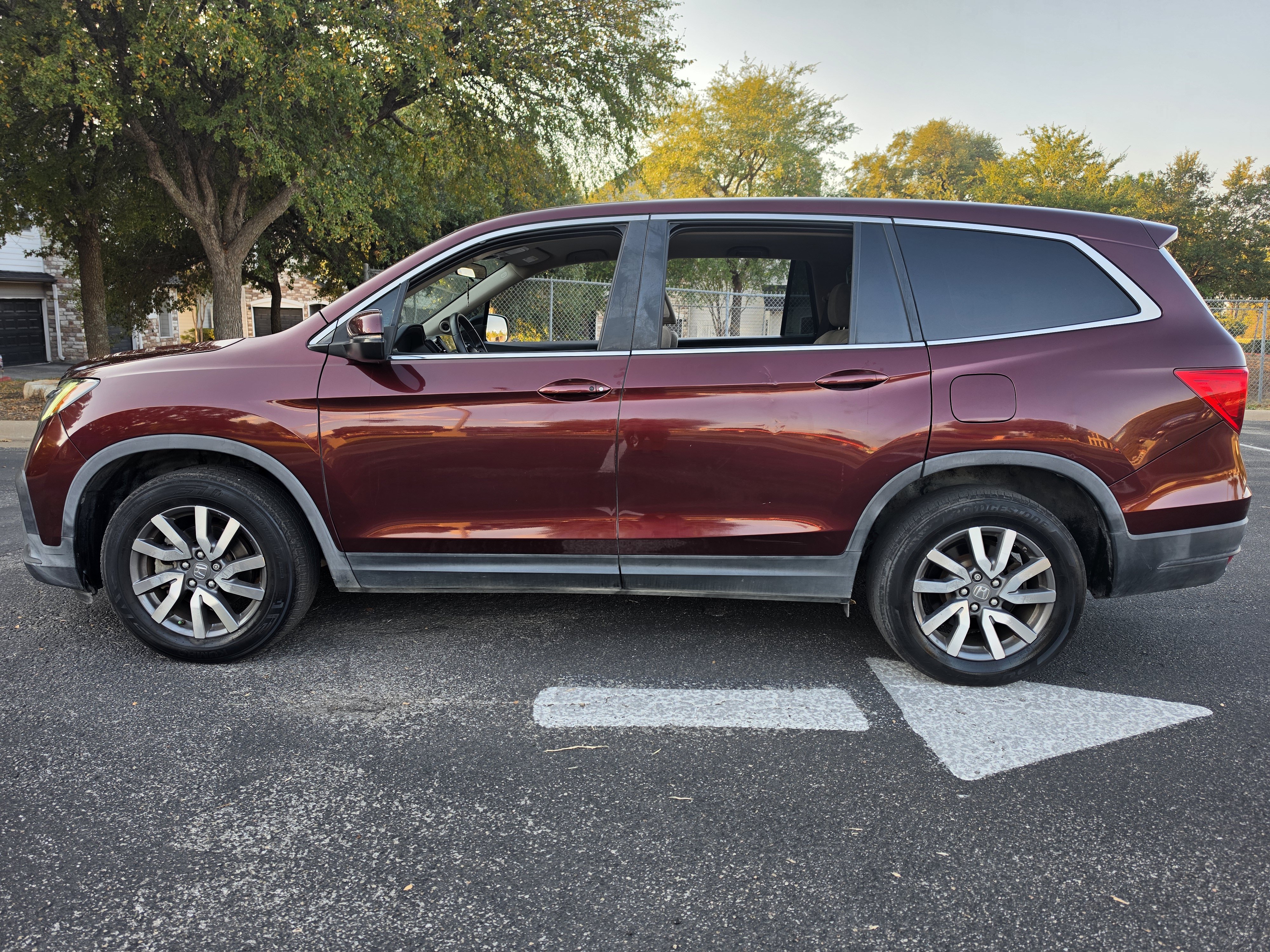 Used 2019 Honda Pilot EX image 4